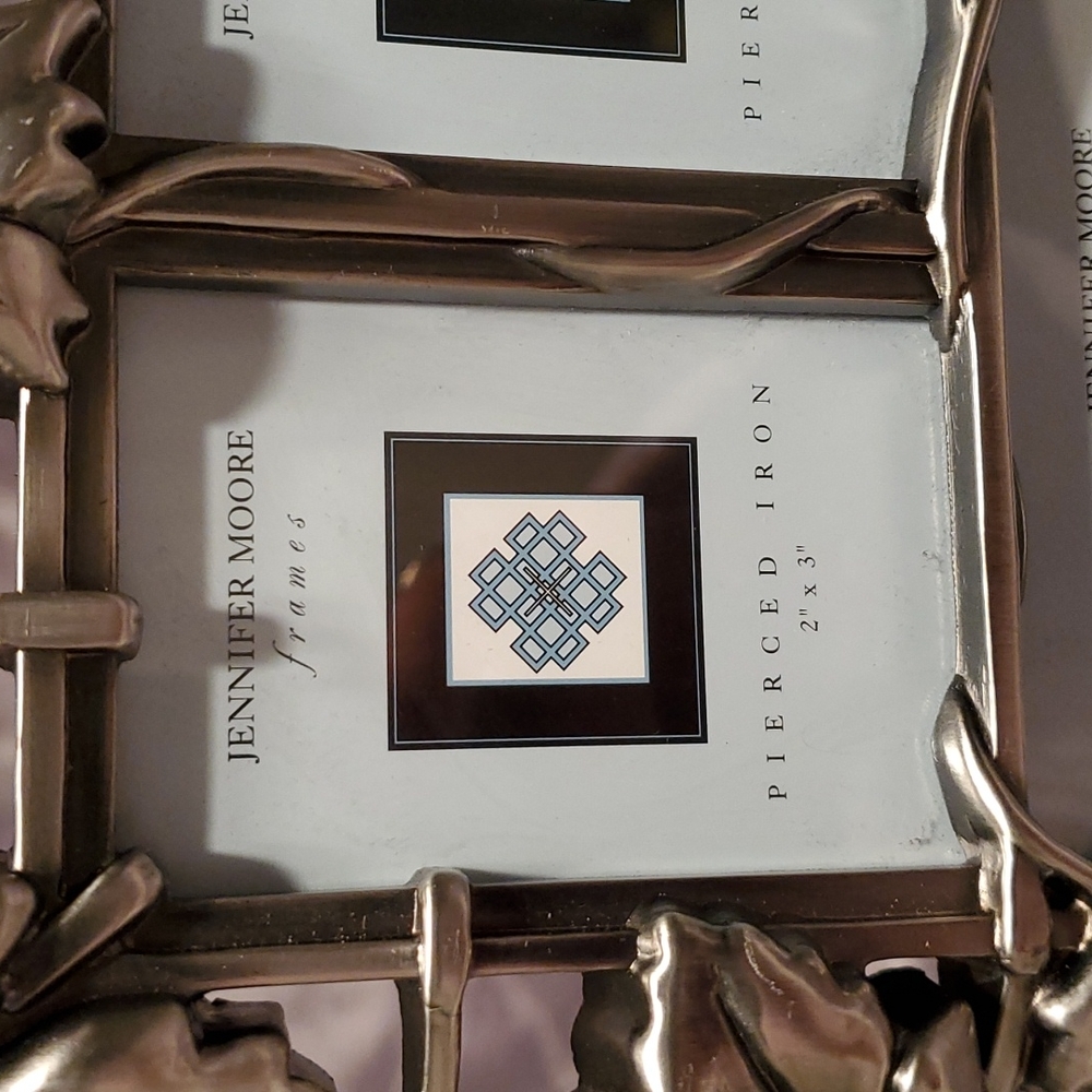 Jennifer Moore  frames - Picture 4 of 8